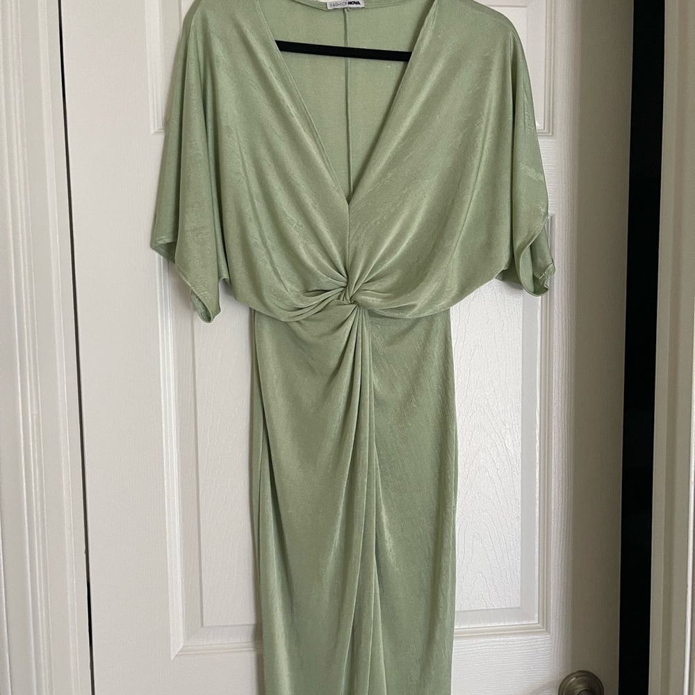 Fashion Nova dress